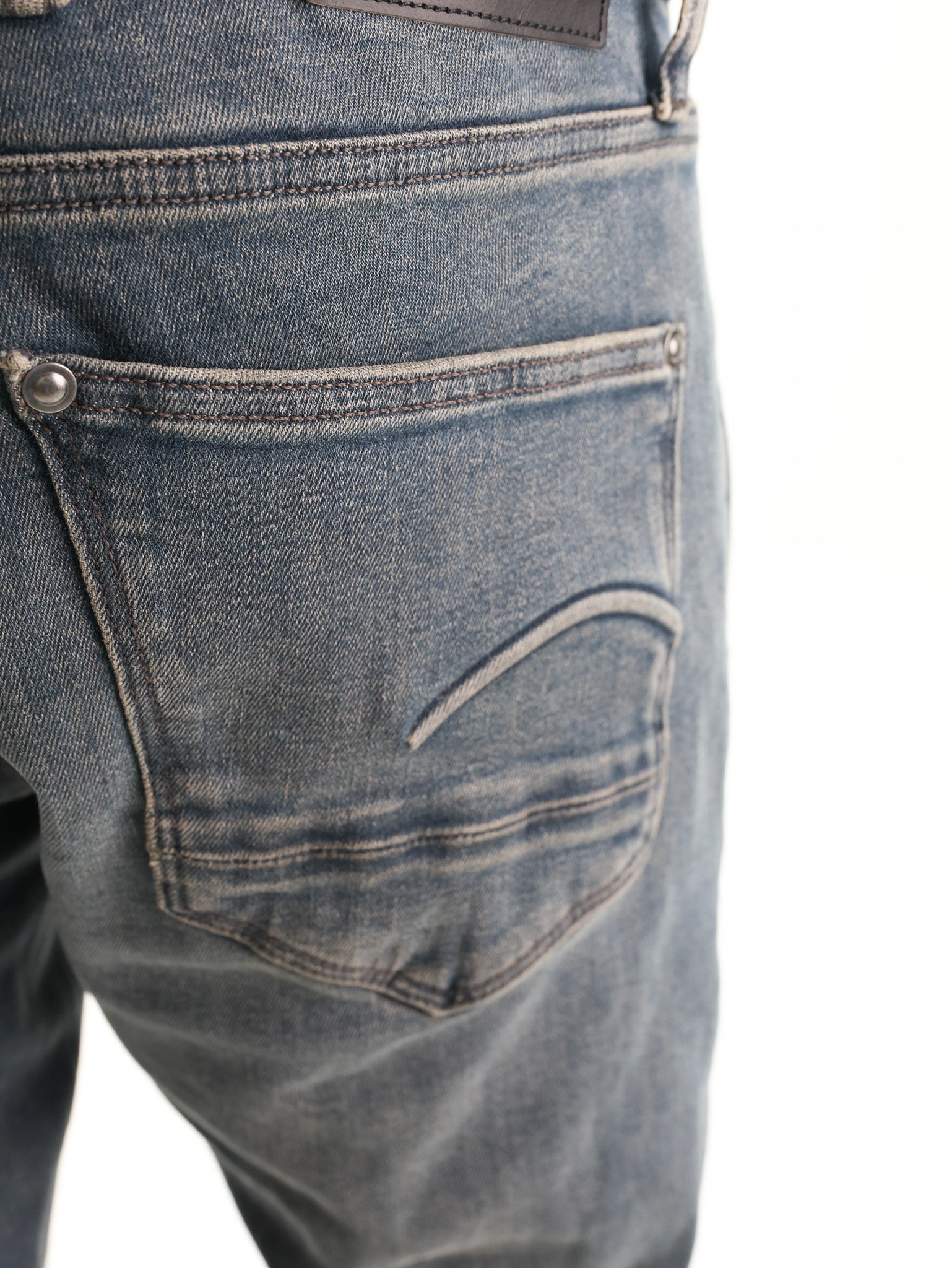 G-STAR JEANS REVEND FWD SKINNY ANTIC SAND BLAST